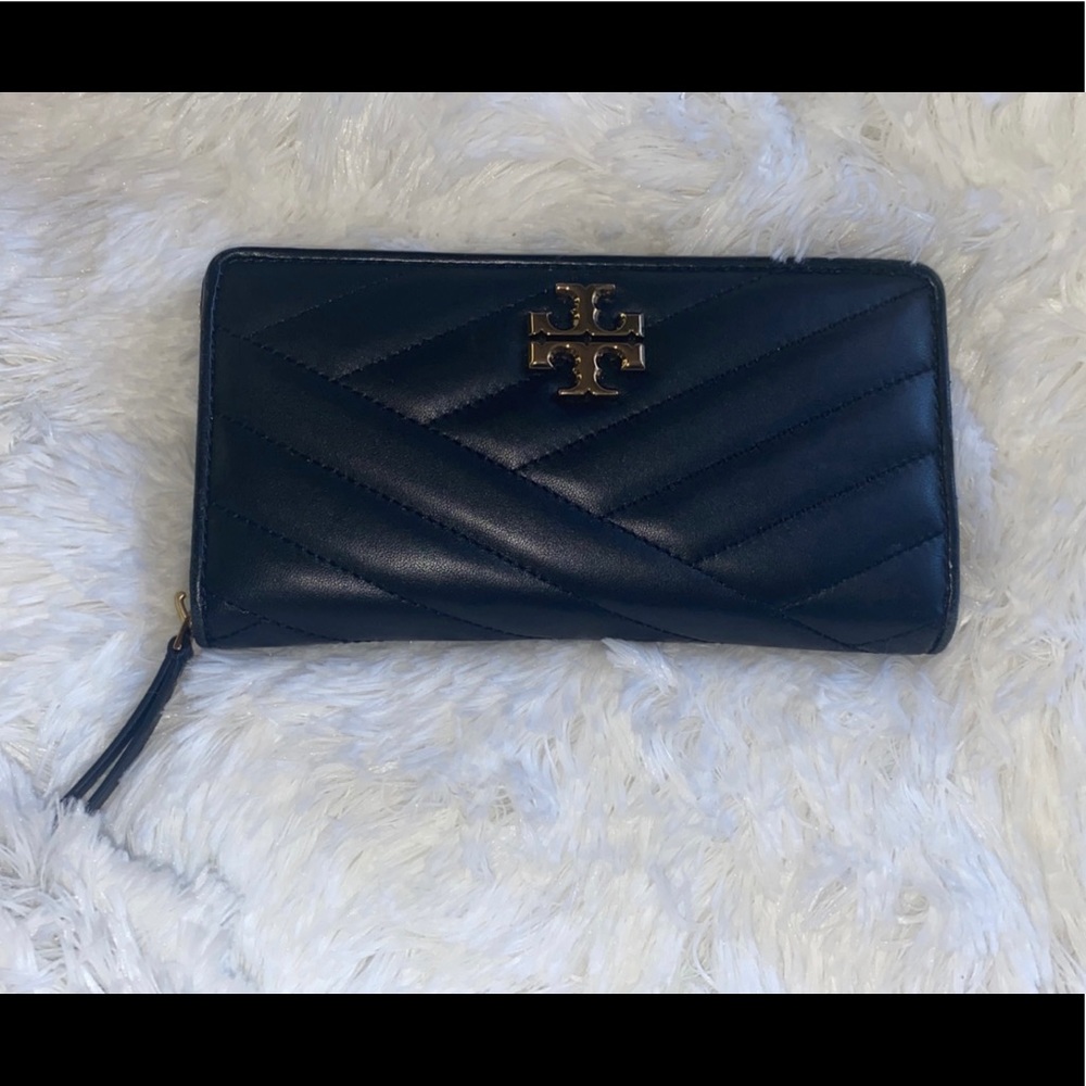 Tory Burch Chevron Quilted Black Leather Wallet